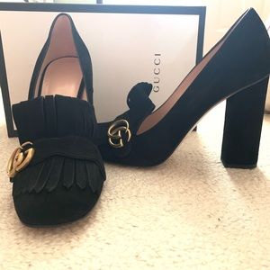 Gucci black suede pump